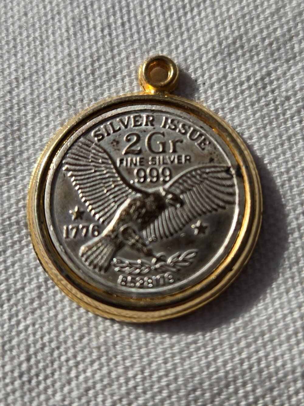 Vintage Silver Issue 2 Gr Fine Silver Eagle .999 Coin Pendant 1976 Bicentennial